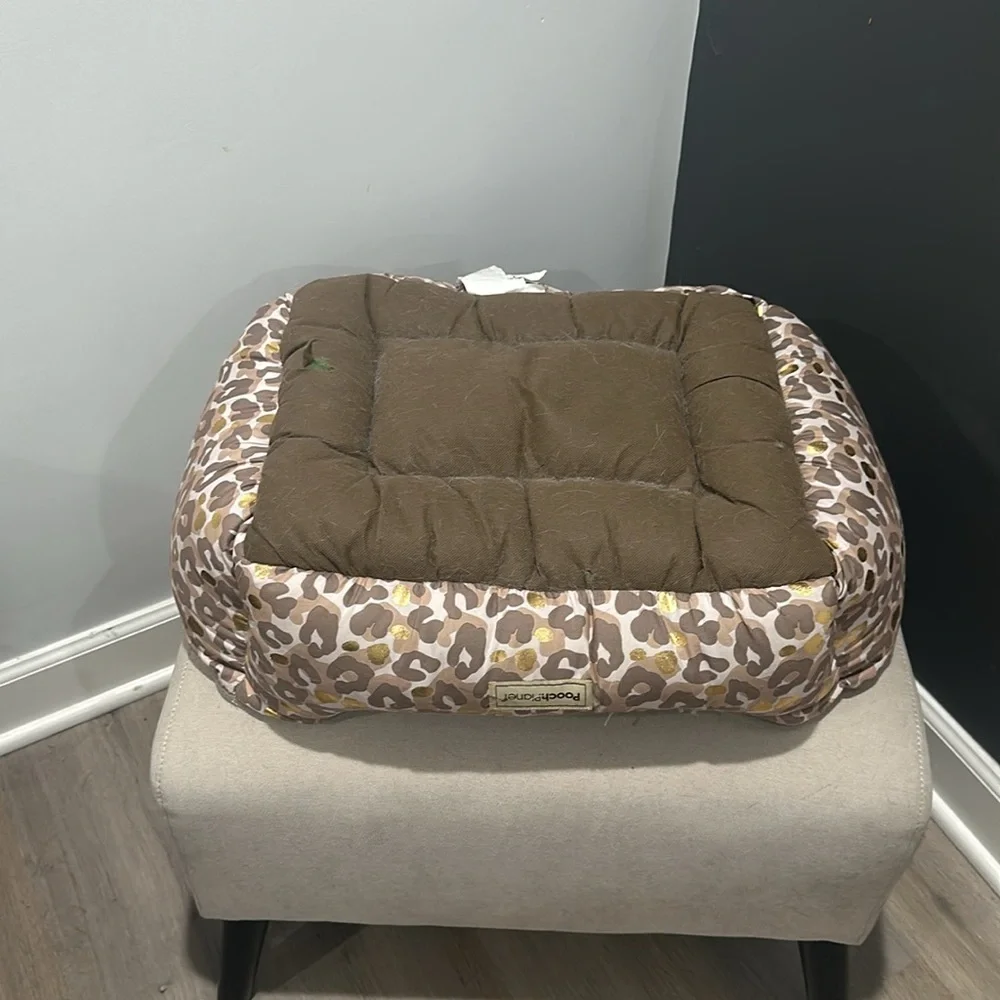 Pooch Planet Small Dog or Cat Bed
